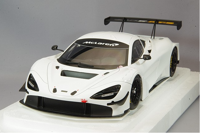 AUTOart Aa81940 1/18 McLaren 720S GT3 Customer Race Car 2018 White