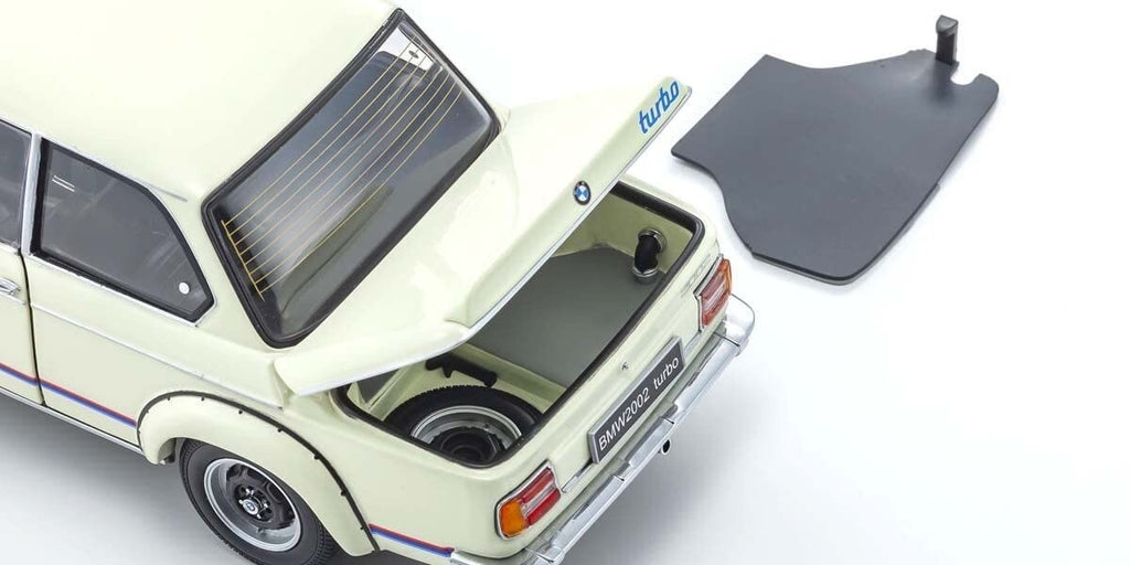 Kyosho KS08544W - 1/18 BMW 2002 Turbo White [Die-cast Model Car]