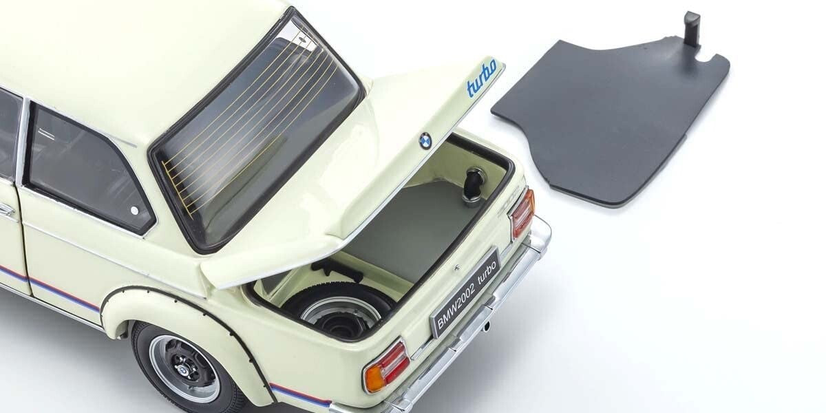 Kyosho KS08544W - 1/18 BMW 2002 Turbo White [Die-cast Model Car]