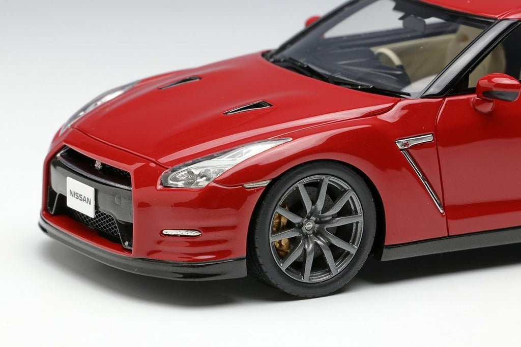Make Up EIDOLON EM414G 1/43 Nissan GT-R R35 Vibrant Red 2014