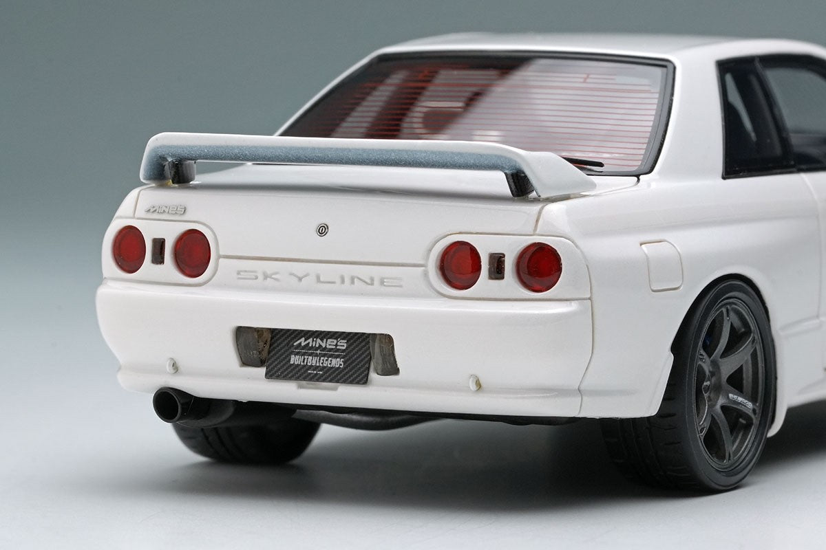 Make Up EIDOLON EM679A 1/43 Mines Nissan Skyline GT-R BNR32 Shiranami White