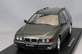 KK Scale KKDC181082 1/18 BMW 540i E39 Touring 1997 Grey Metallic