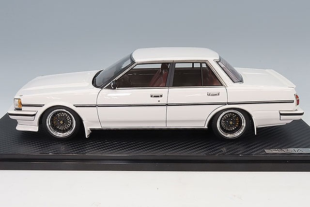 Ignition Model IG3829 1/18 Toyota Cresta Super Lucent GX71 White Resin