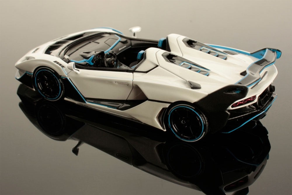 Looksmart LS518 1/43 Lamborghini SC20 2020 Shiny White One-Off Roadster Resin