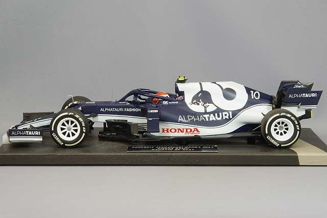Minichamps MC117210110 1/18 AlphaTauri AT2 Bahrain 2021 Resin