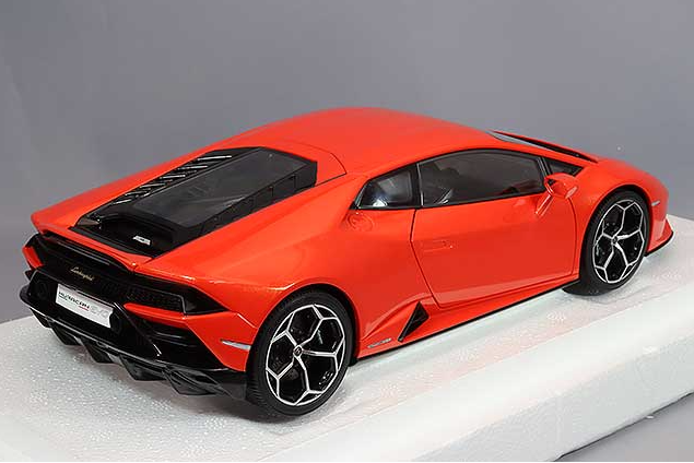 AUTOart 79214 1/18 Lamborghini Huracan EVO Coupe N/A Pearl Orange
