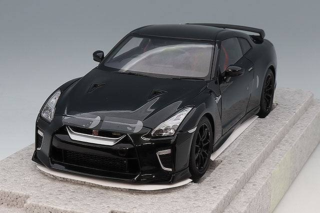 MOTORHELIX FS-M83516 1/18 Nissan GT-R R35 T-Spec 2022 Purple