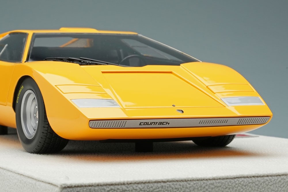 EIDOLON EML131B 1/18 Lamborghini Countach LP500 Bertone 1971 Late Version Resin