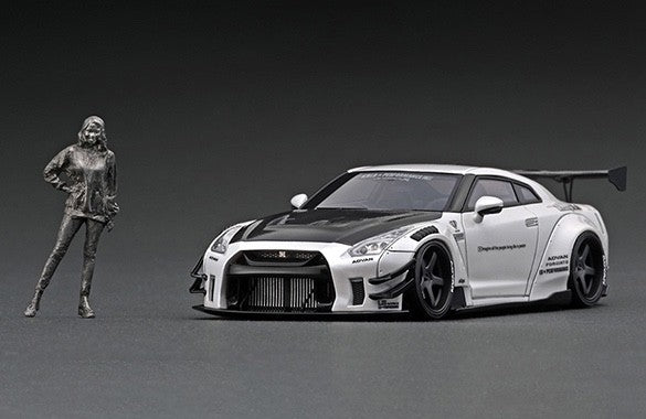 Ignition Model IG2553 1/43 LB-WORKS Nissan GT-R R35 White w/ Figure Resin