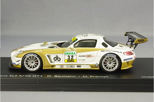 Schuco SCH450882300 1/43 Mercedes-Benz SLS AMG GT3 2011 #32 Multi Color