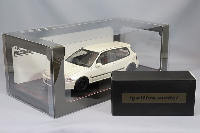 Ignition Model IG3041 – 1/18 Honda Civic (EG6) Pearl White w/ Engine