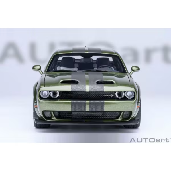 AUTOart 71761 1/18 Dodge Challenger SRT Jailbreak 2022 Green Diecast