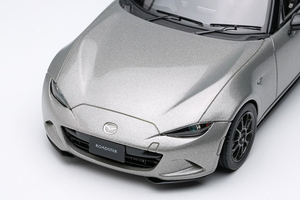 Make Up EIDOLON EM764E 1/43 Mazda Roadster ND 990S 2022 Platinum Quartz