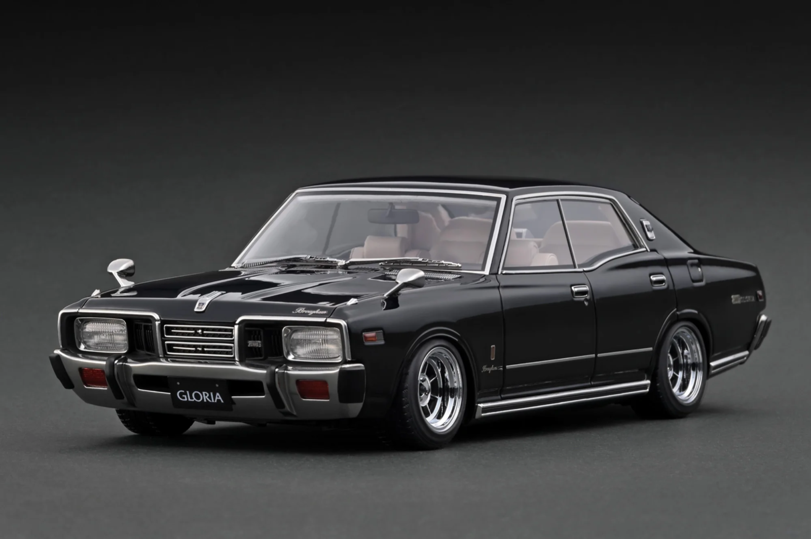 Ignition Model IG3555 1/18 Nissan Gloria Brougham 330 Shakotan Black Resin