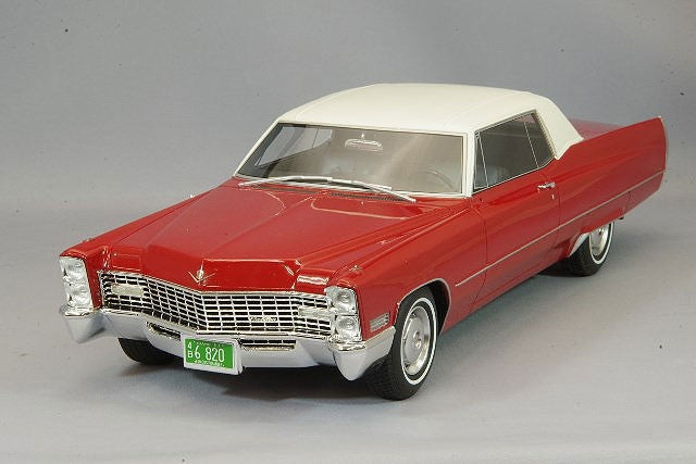 BoS Models BOS240 1/18 Cadillac DeVille Coupe 1967 Red White Resin