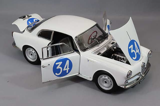 Kyosho KS08957C 1/18 Alfa Romeo Giulietta SV 1960 #34 Livery Diecast