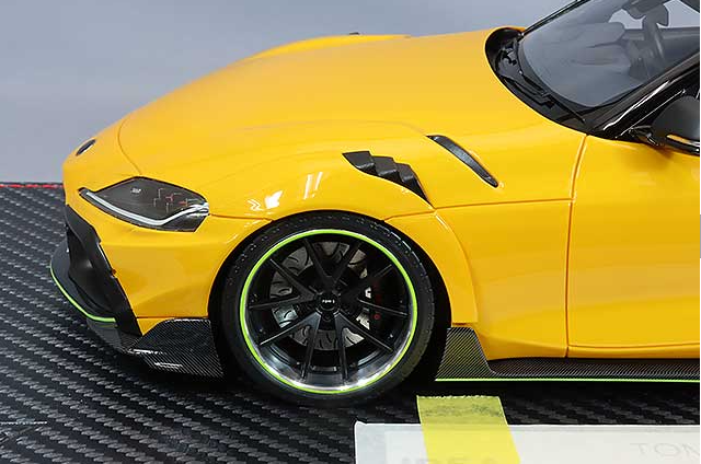 Make Up IDEA IM053B 1/18 TOM'S GR Supra 2020 Lightning Yellow