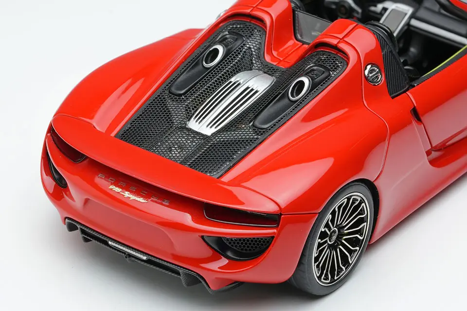 EIDOLON EM568B 1/43 Porsche 918 Spyder 2011 Guards Red Resin Model