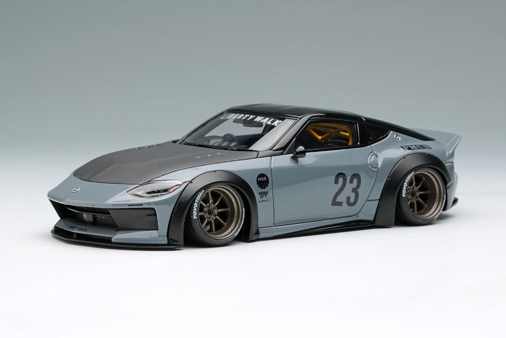 Make Up EIDOLON LB023C 1/43 Nissan Z RZ34 Pearl White LB Nation 8-Spoke Wheels