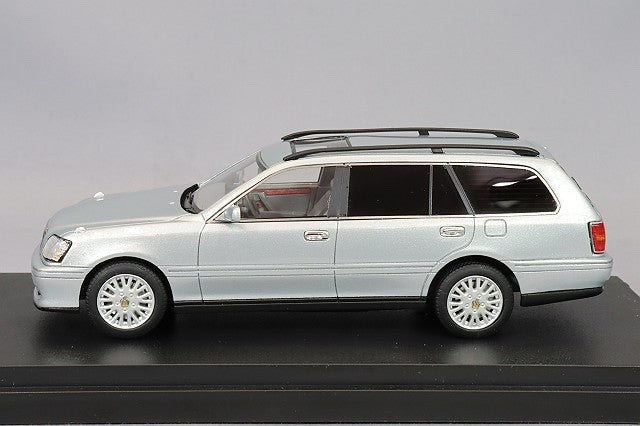 MARK43 PM43154AS 1/43 Toyota Crown Estate 3.0 Royal Saloon Silver Metallic Resin