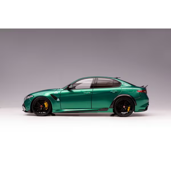 MOTORHELIX M89002 1/18 Alfa Romeo Giulia GTA Montreal Green Die-cast Model