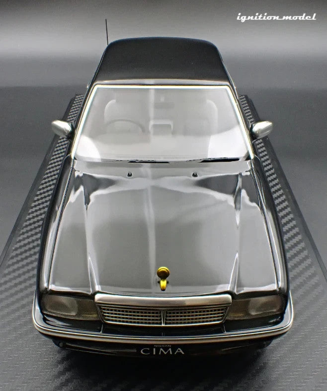 Ignition model IG3900 1/18 Nissan Gloria Cima Y31 Black