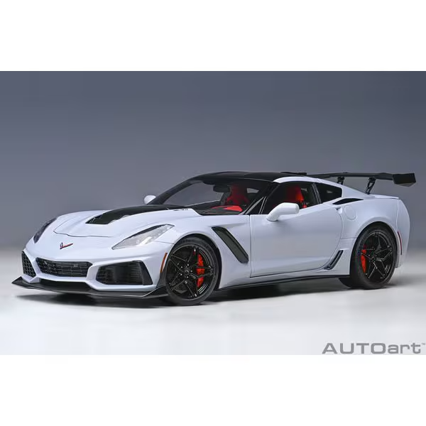 AUTOart 71277 1/18 Chevrolet Corvette C7 ZR1 Gray Metallic Die-cast Model Car