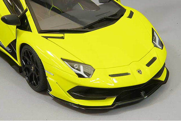 AUTOart 79175 1/18 Lamborghini Aventador SVJ Pearl Yellow Composite