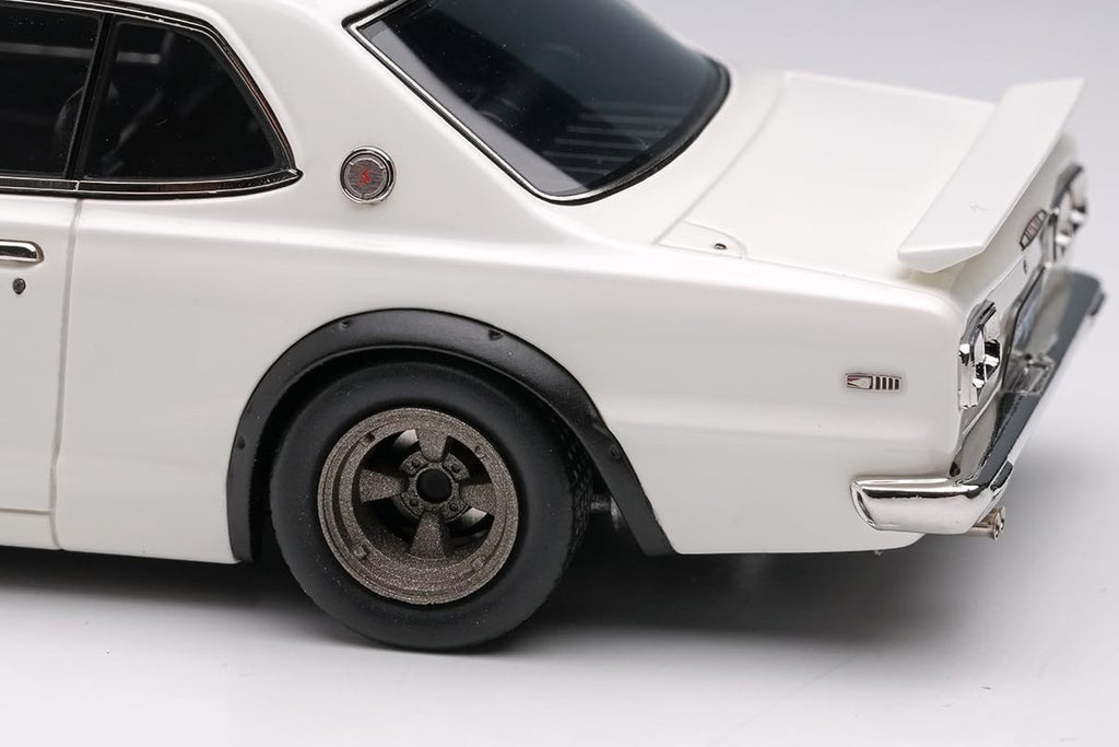 Make Up VISION VM244B 1/43 Skyline 2000 GT-R KPGC10 1971 White with Spoiler