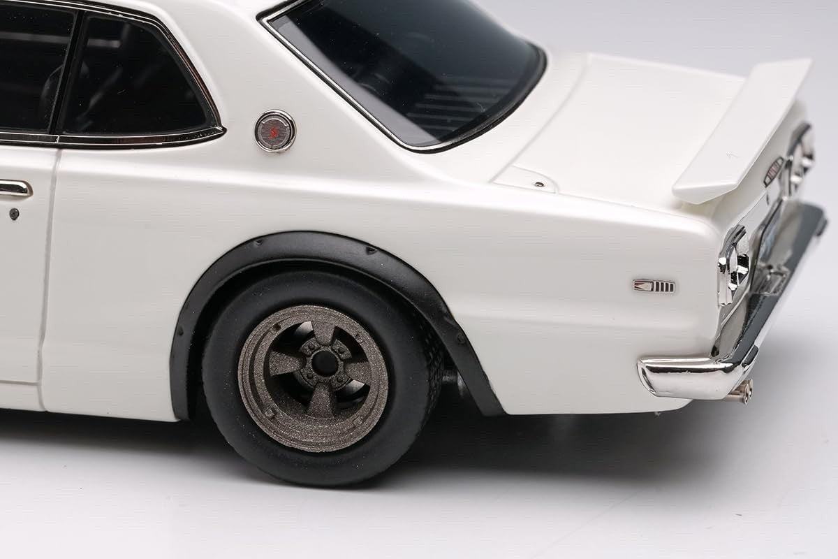 Make Up VISION VM244B 1/43 Skyline 2000 GT-R KPGC10 1971 White with Spoiler