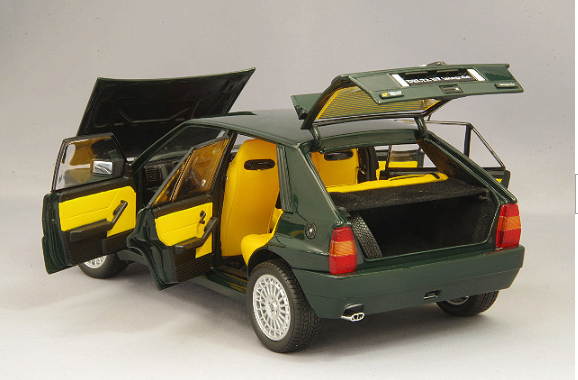 Kyosho KS08343V 1/18 Lancia Delta Integrale Evo II Verde York Green