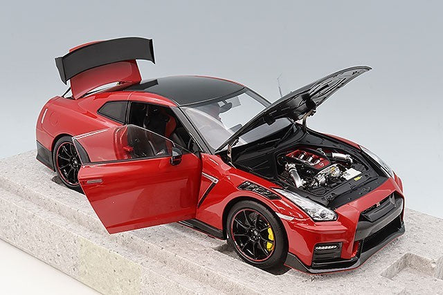 MOTORHELIX FS-M83527 1/18 Nissan GT-R Nismo R35 2022 Red