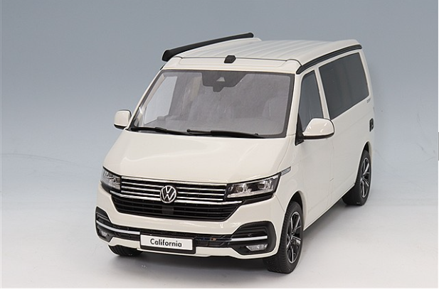 OttO OTM488 1/18 Volkswagen T6.1 California Ocean 2021 White
