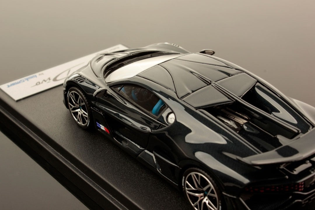 Looksmart LS497H 1/43 Bugatti Divo 2018 Blue Carbon Glossy Resin