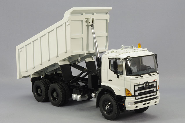 Kyosho HINO-700ZS 1/43 Hino Motors 700ZS 6x4 Dump Truck White Diecast