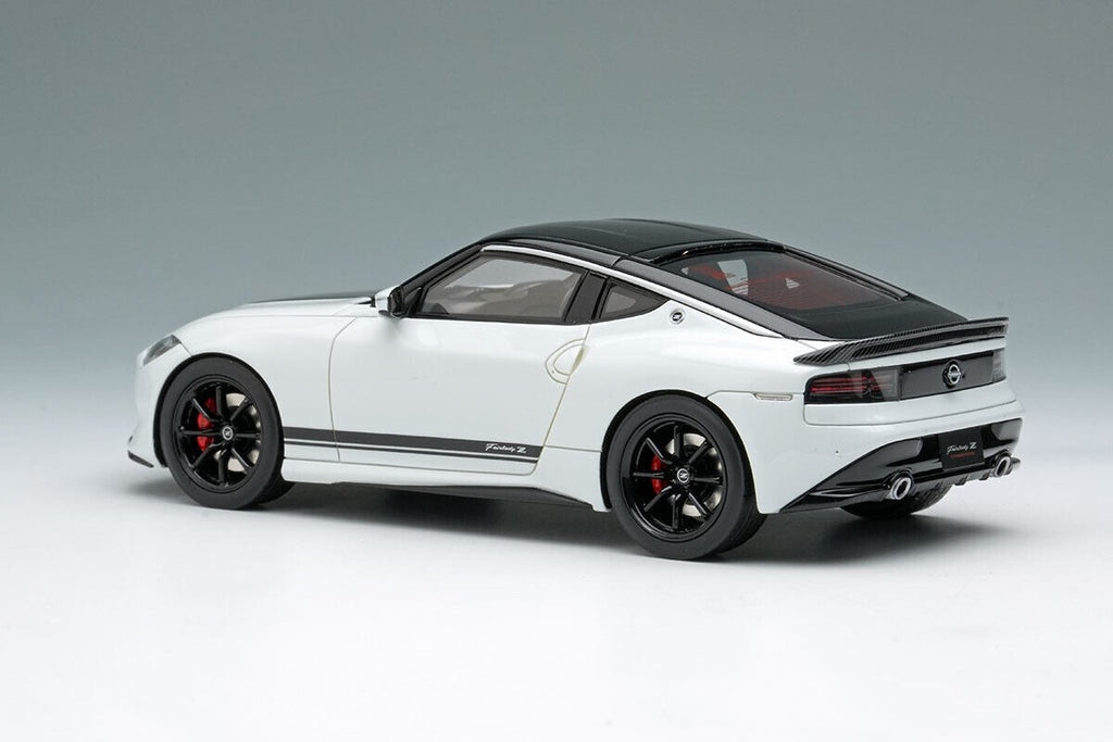 Make UpEidolon EM735B 1/43 Nissan Fairlady Z Customized Edition 2024 White/Black