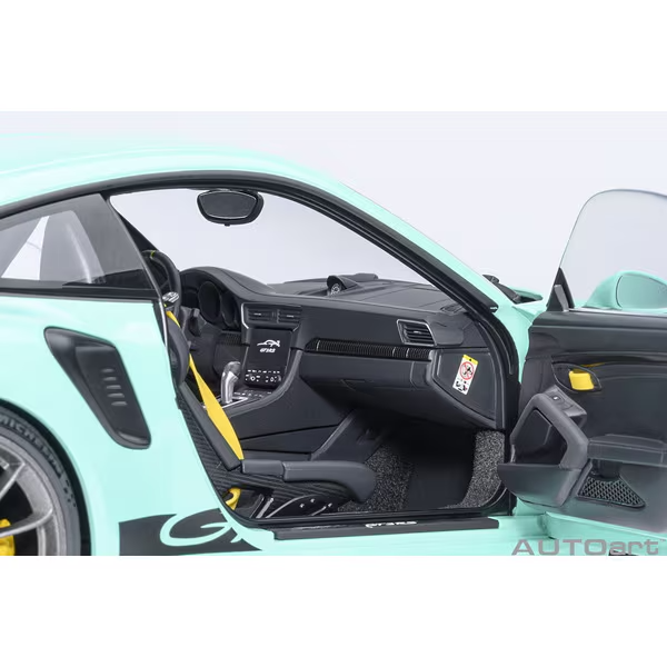 AUTOart 78181 1/18 Porsche 911 991.2 GT3 RS Mint Green Diecast
