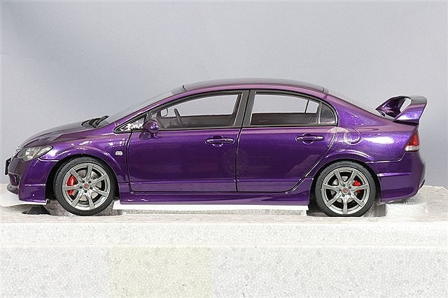 MOTORHELIX FS-M85407 1/18 Honda Civic Type R FD2 2007 Violet