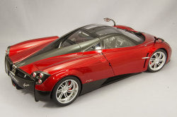 AUTOart Aa12234 Composite 1/12 Pagani Huayra Metallic Red - image 3