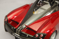 AUTOart Aa12234 Composite 1/12 Pagani Huayra Metallic Red - image 6