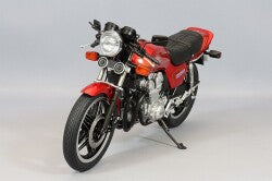 AUTOart Aa12561 Composite 1/12 Honda CB750F "Baribari Legend" Gun Koma with Helmet - image 1