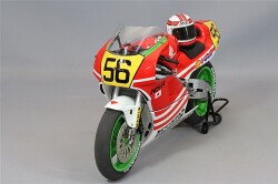 AUTOart Aa12566 Composite 1/12 Honda NSR500 WGP500 #56 "Baribari Legend" Gun Koma with Helmet - image 1