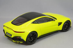 AUTOart Composite Aa70279 1/18 Aston Martin Vantage 2019 Metallic Lime Green/Carbon BlackRoof - image 3