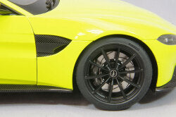 AUTOart Composite Aa70279 1/18 Aston Martin Vantage 2019 Metallic Lime Green/Carbon BlackRoof - image 8