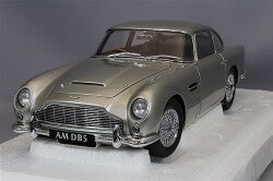 AUTOart Composite Aa70287 1/18 Aston Martin DB5 Silver Metallic - image 1
