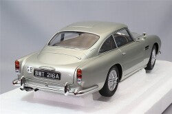 AUTOart Aa70296 Composite 1/18 Aston Martin DB5 Bond Car "007 Goldfinger" - image 3