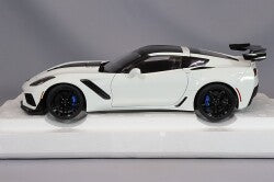 AUTOart Composite Aa71270 1/18 Chevrolet Corvette (C7) ZR1 White - image 2