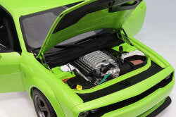 AUTOart Composite Aa71769 1/18 Dodge Challenger SRT Super Stock 2023 Metallic Lime Green (SUBLIME) - image 6