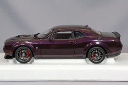 AUTOart Composite Aa71771 1/18 Dodge Challenger R/T Scat Pack Widebody 2022 Hellraisin(Metallic Purple) - image 2