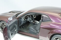 AUTOart Composite Aa71771 1/18 Dodge Challenger R/T Scat Pack Widebody 2022 Hellraisin(Metallic Purple) - image 4